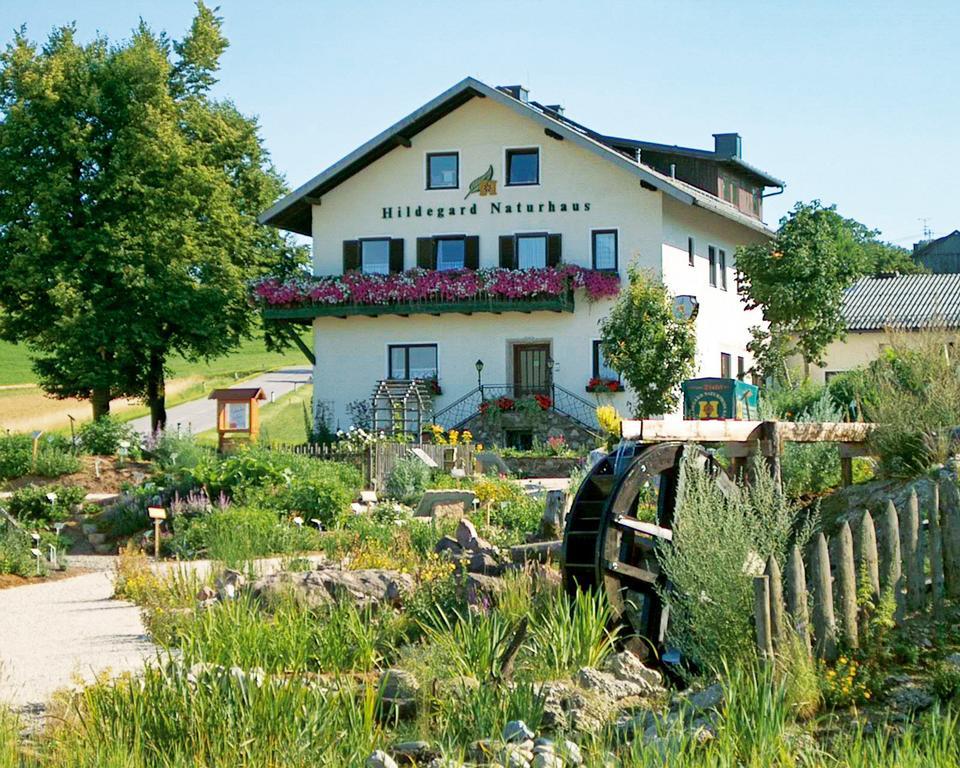 Hildegard Naturhaus Kirchberg bei Mattighofen Eksteriør billede